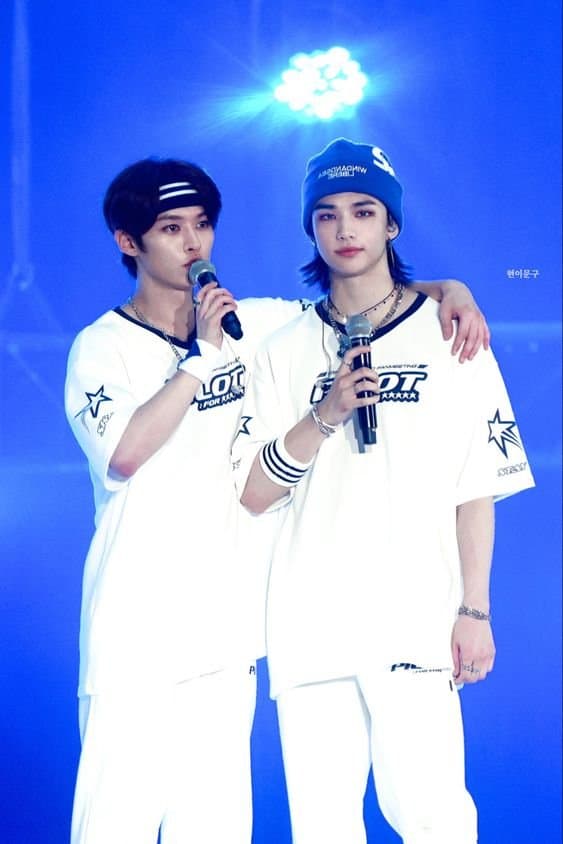 Filename: kpop-merch-two-group-teen-idol-concert.jpg.